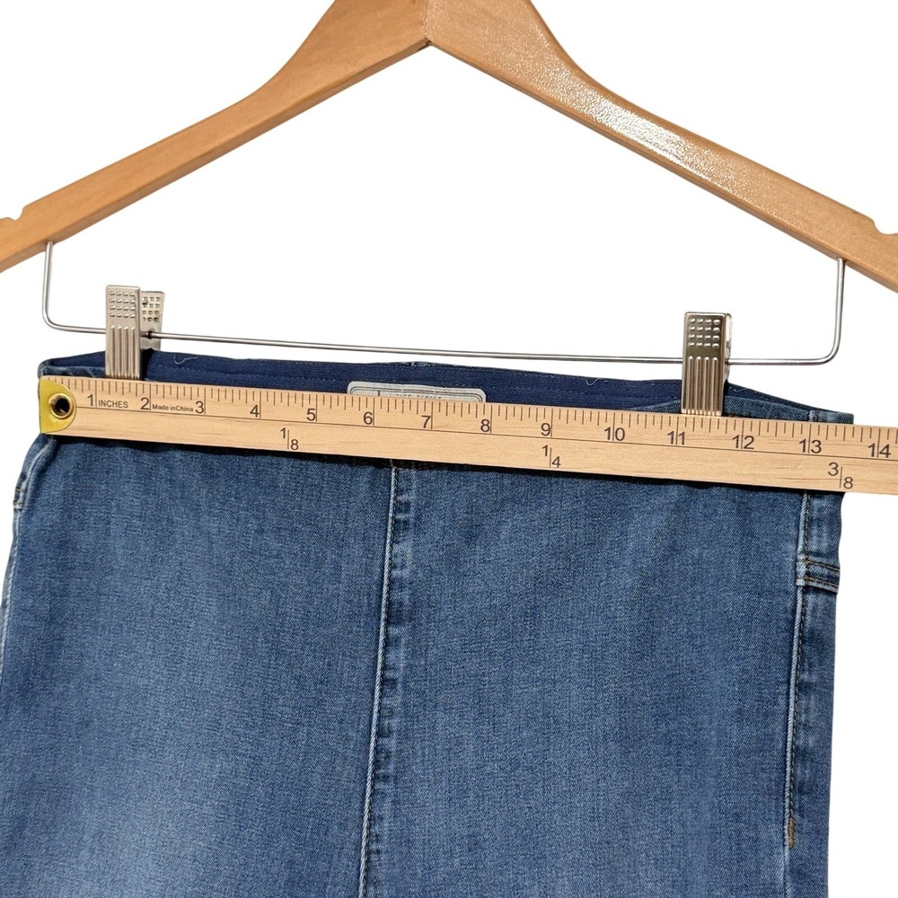 Free People Flare Jeans Womens Size 26 Pull On Stretch Bell Bottom Low Rise - Picture 4 of 10